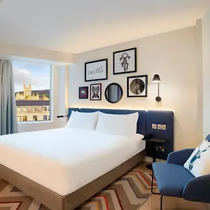 Hampton By Hilton فندق